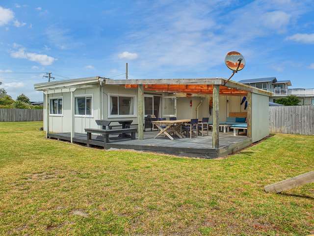 38 Nelson Street Foxton Beach_2