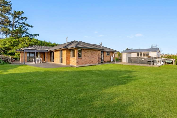 49 Terry Smyth Drive Kumeu_18
