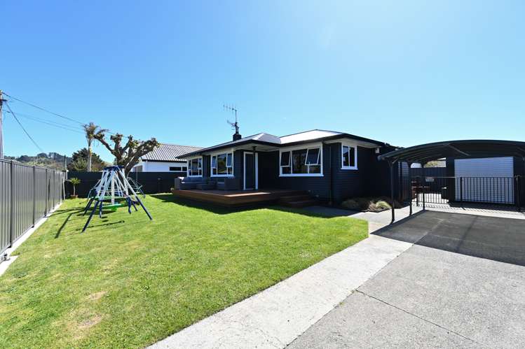 27 Warwick Crescent Taradale_18