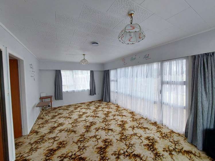 7 Tawake Place Waitara_11