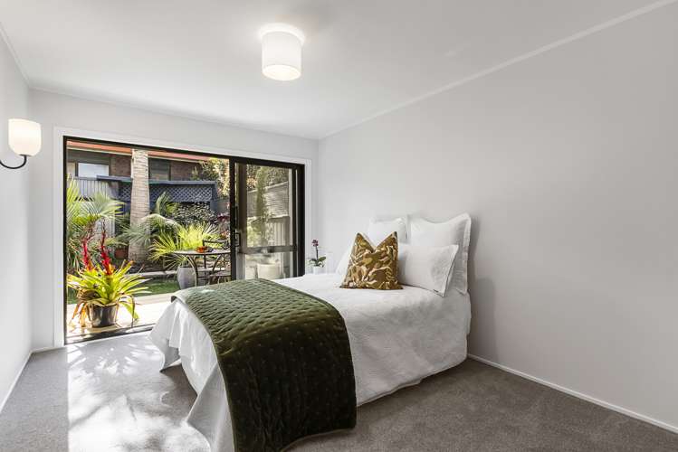1/40 James Evans Drive Northcote_15
