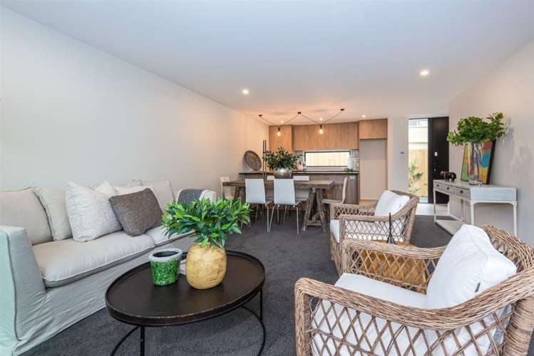 2/10 Bishop Street St. Albans_3