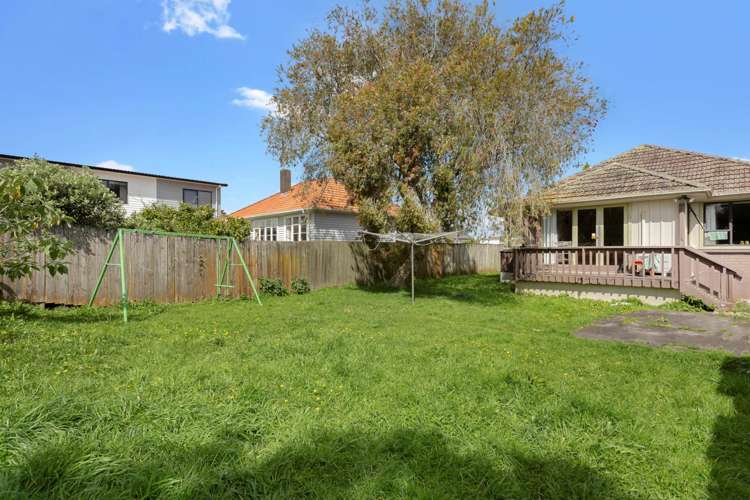 19 Parkinson Avenue Owairaka_4