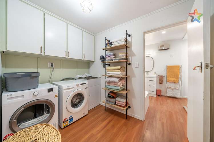 13 Prebble Grove Naenae_11