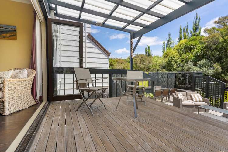 2/11 Landsberg Way Windsor Park_14