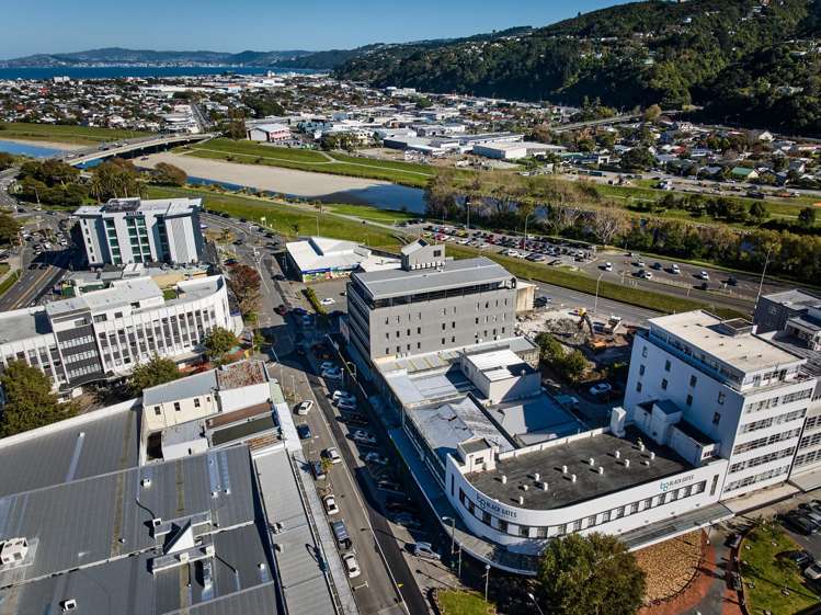 129-131 High Street Hutt Central_11