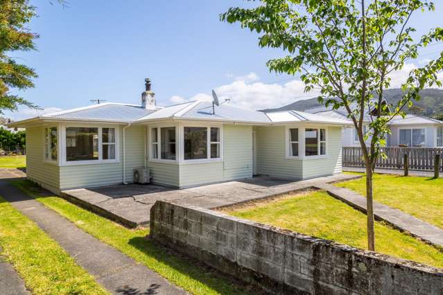 36 Woodward Street Featherston_1