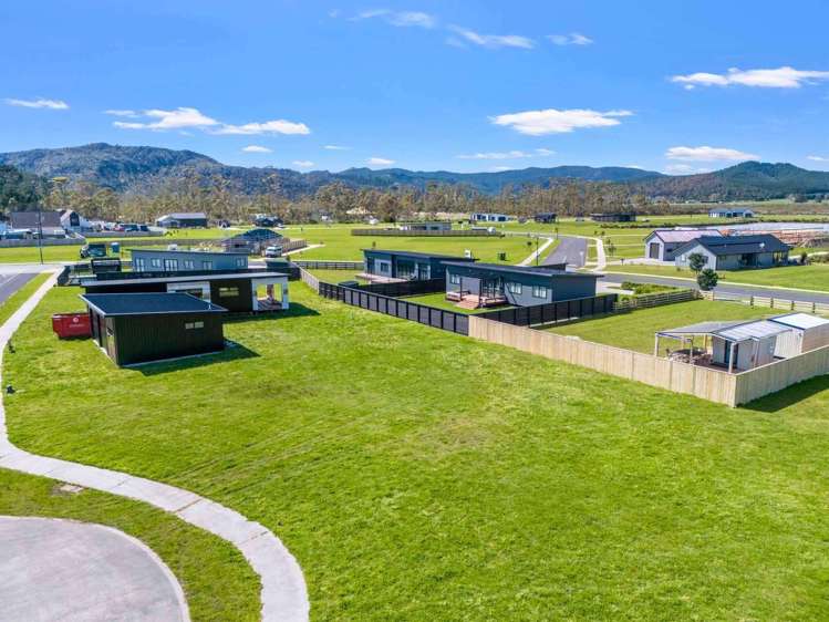 7 Riria Way Matarangi_10