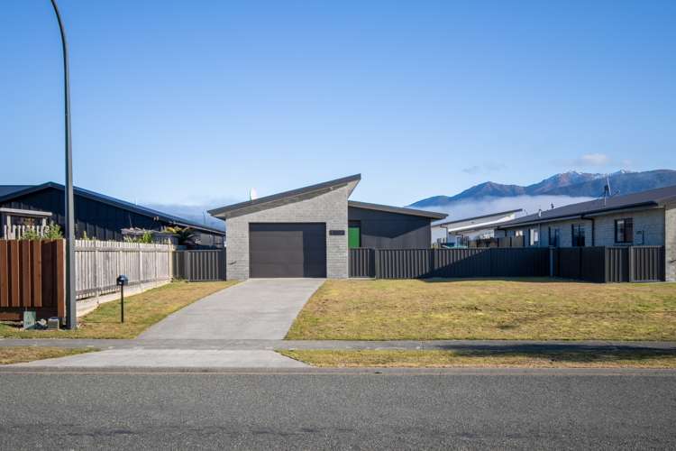 51 Takitimu Avenue Te Anau_30