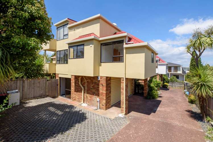2/18 Killarney Street Takapuna_16