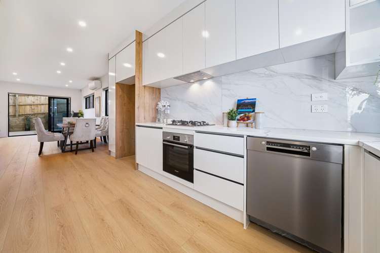 2/20 Cyril Crescent West Harbour_5