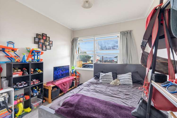 20 Elliott CRESCENT Owhata_14