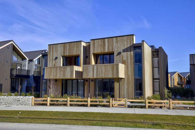 24/2 McKinlay Lane Jacks Point_15