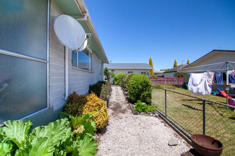 3/4a Maitland Avenue Stoke_15