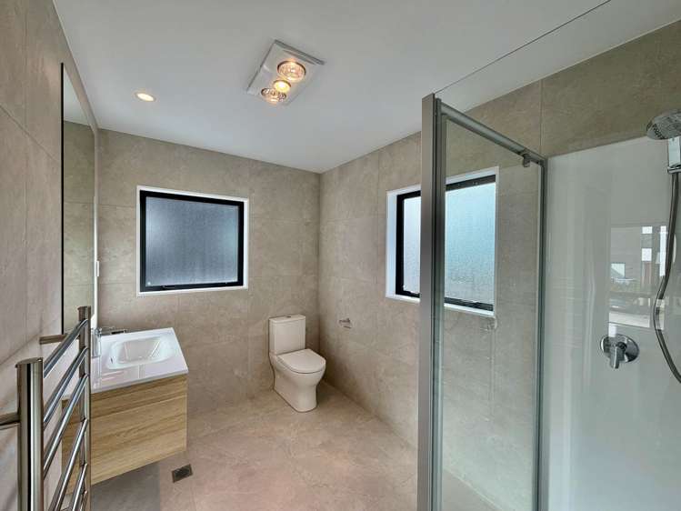 1 Karamu Street Flat Bush_9