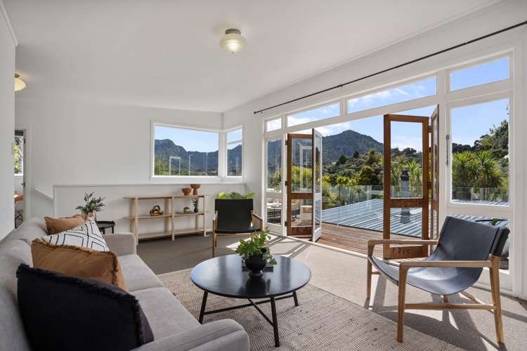 33 Foster Avenue Huia_12