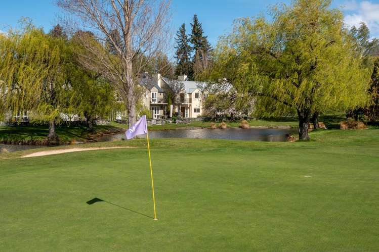 15 Fox's Rush Arrowtown_16