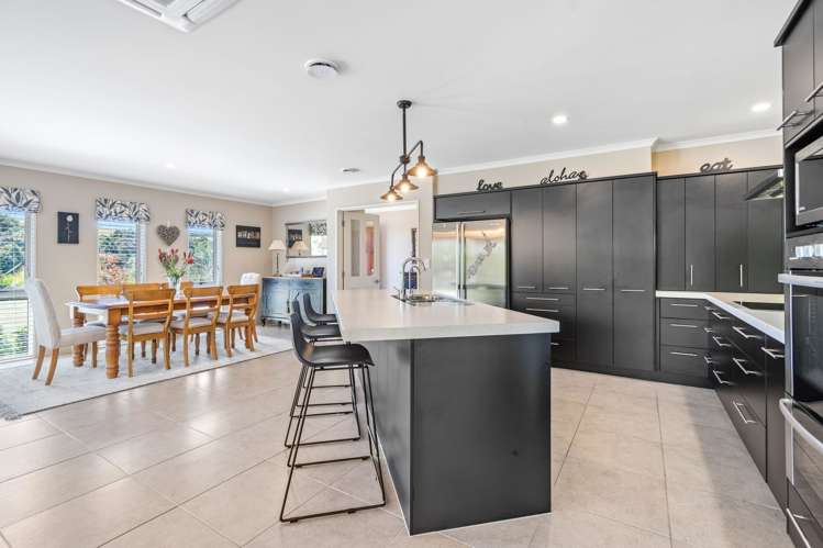 1 Catherin Servant Close Maunu_9