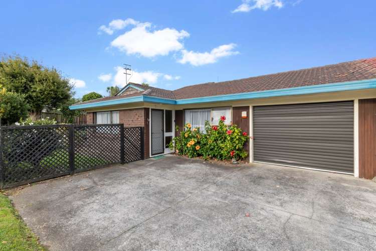2/36 Ballater Place_0