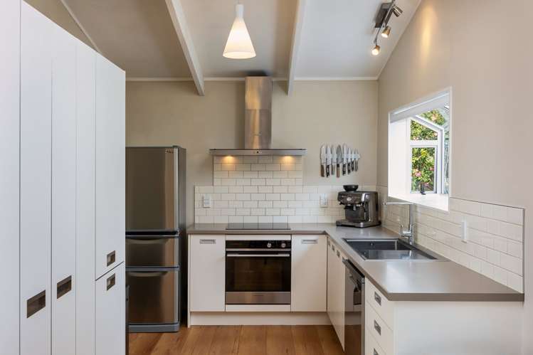 12b Fifth Avenue Mount Albert_11