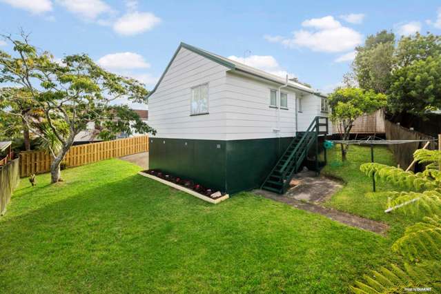 2/23 Tetrarch Place Totara Vale_1