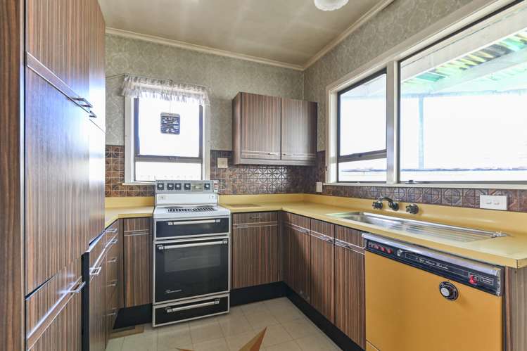 107 Canning Road Camberley_7