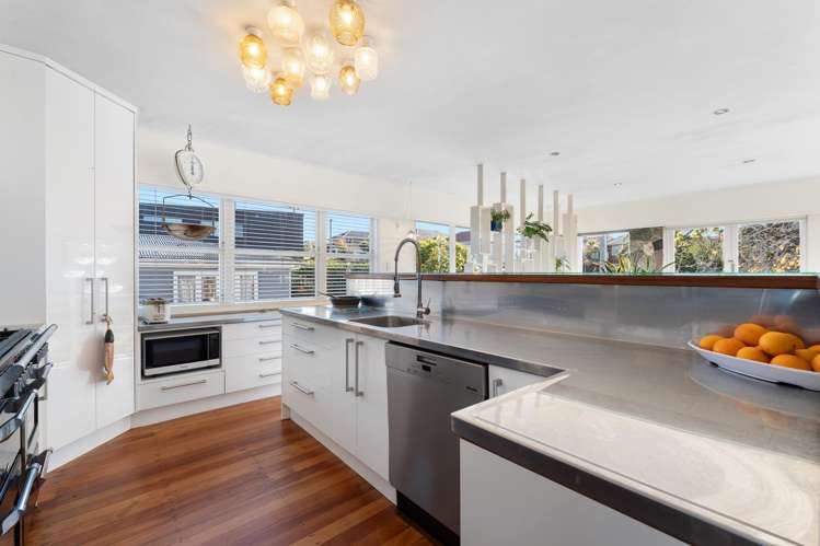 15 Jaemont Avenue Te Atatu South_10