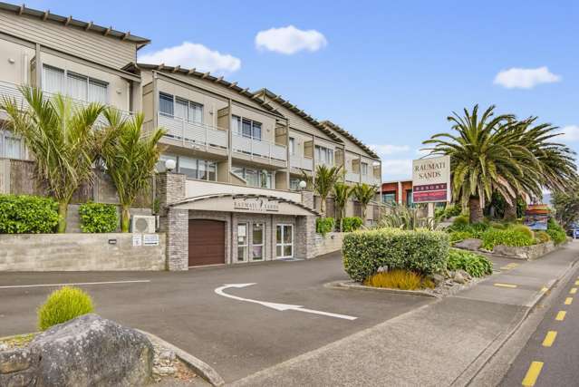 Unit 1, 4, 15/4-8 Matatua Road Raumati Beach_1