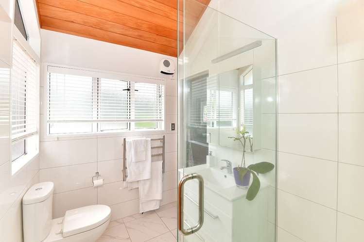 22 Whale Cove Stanmore Bay_15