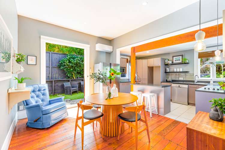 88 Woodlands Park Road Titirangi_17