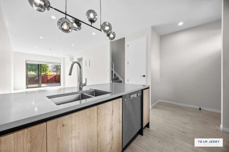 60 Wallace Road Hobsonville_6