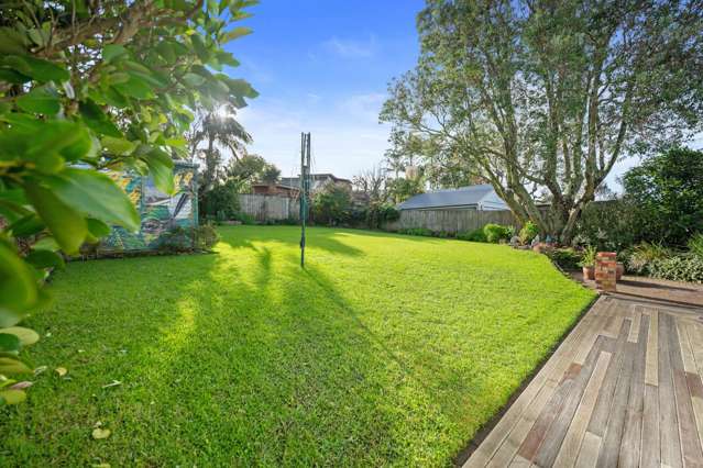 10 Seabreeze Road Narrow Neck_1