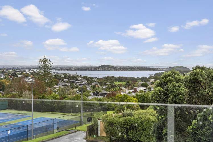 8/160 Kepa Road_0