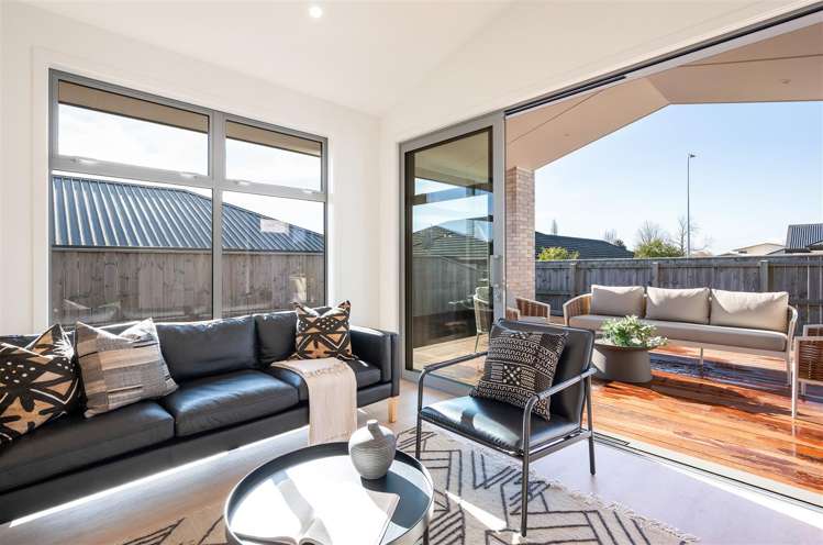 11 Greenway Crescent Richmond_5