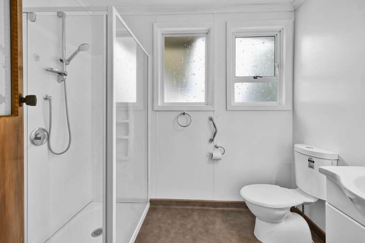 2 Acourt Street Hawera_7