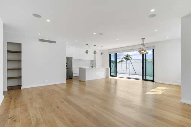 92A Flanshaw Street Te Atatu South_1