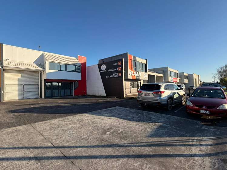 B/7 Waipareira Avenue Henderson North_4