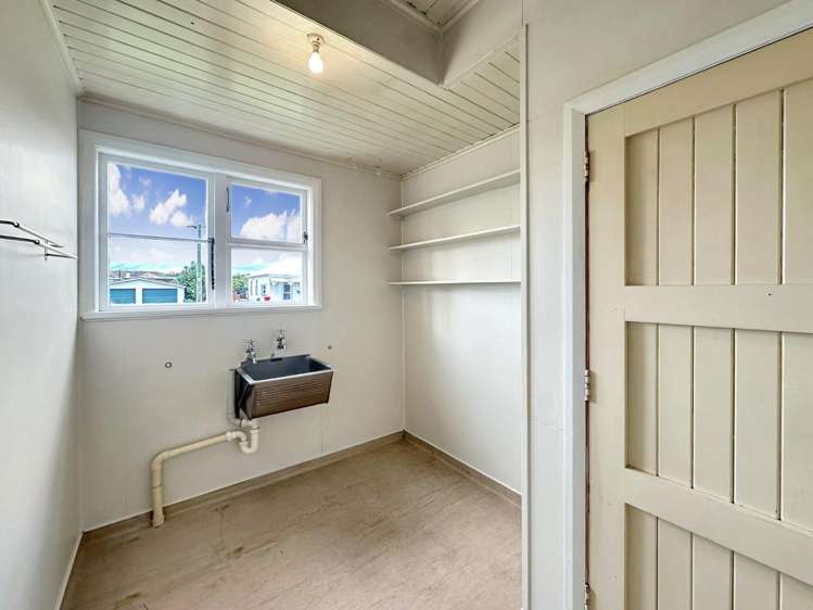 2 White Street 1236_15