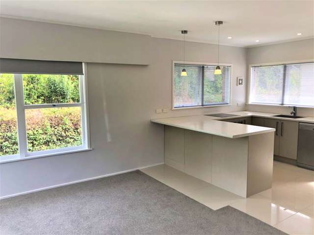 2/12 Ellice Road Totara Vale_4