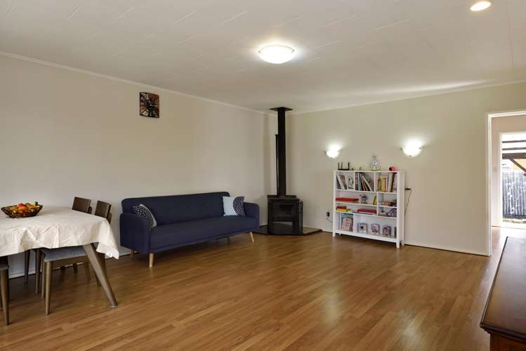 2/11 Manson Avenue Stoke_4