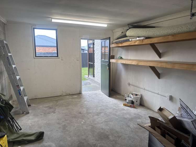 2/260 Moore Street Ashburton_19