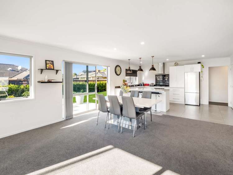 9 Magnolia Crescent Tawhero_10