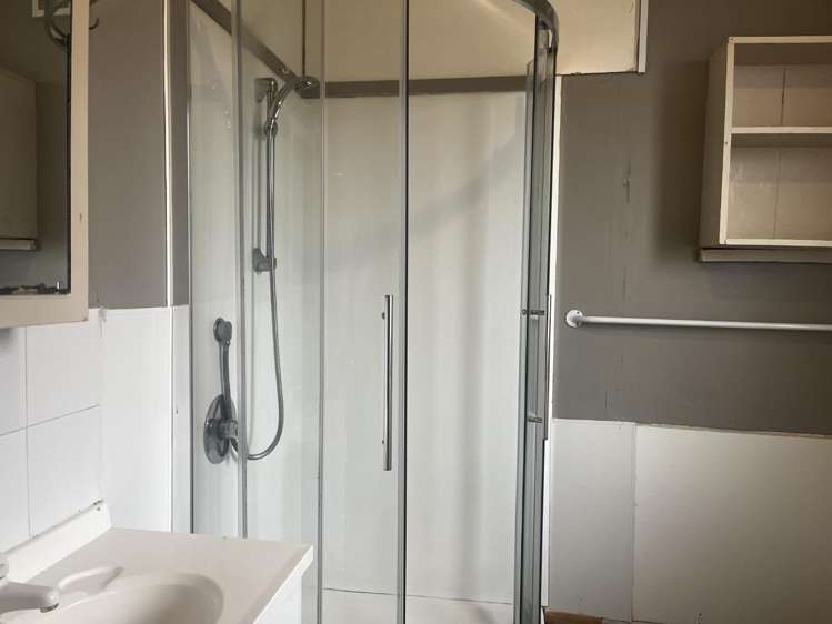 2/506 Southampton Street East 10474_5