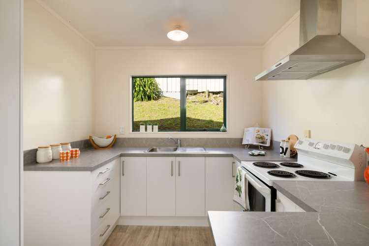 2 Farrow Way Welcome Bay_7