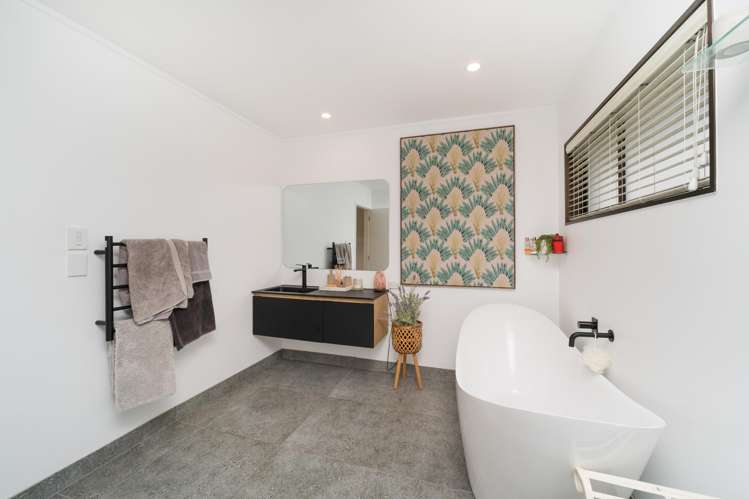 51 Long Melford Road Awapuni_18