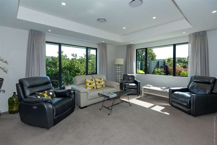 12 Eaton Place Lincoln_5