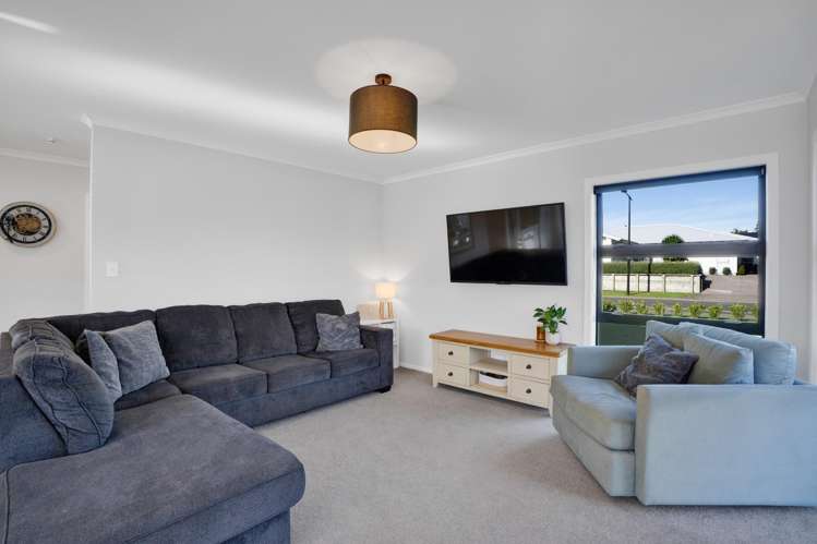 12 Hodge Park Lane Inglewood_14