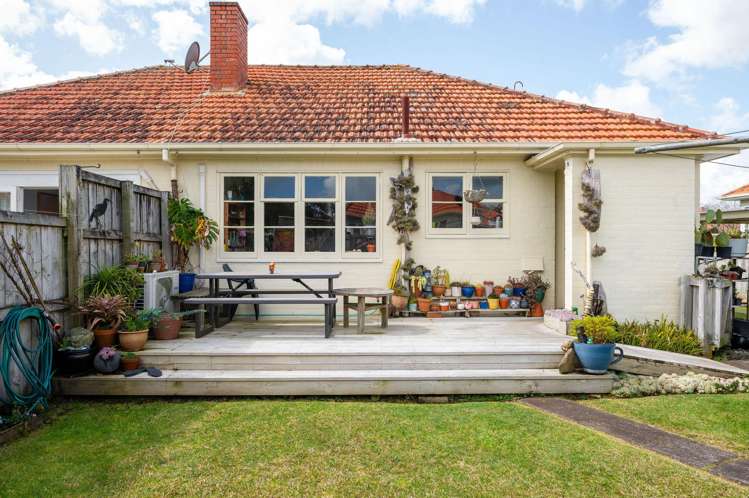 19 Plunket Terrace Hamilton East_7