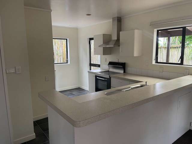 14A Seaside Avenue Waterview_1