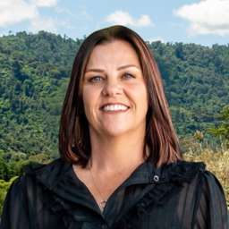 Corinna Findlay -PM
